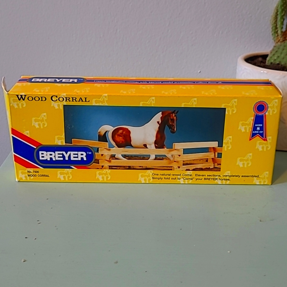 Breyer Wooden Corral with Box